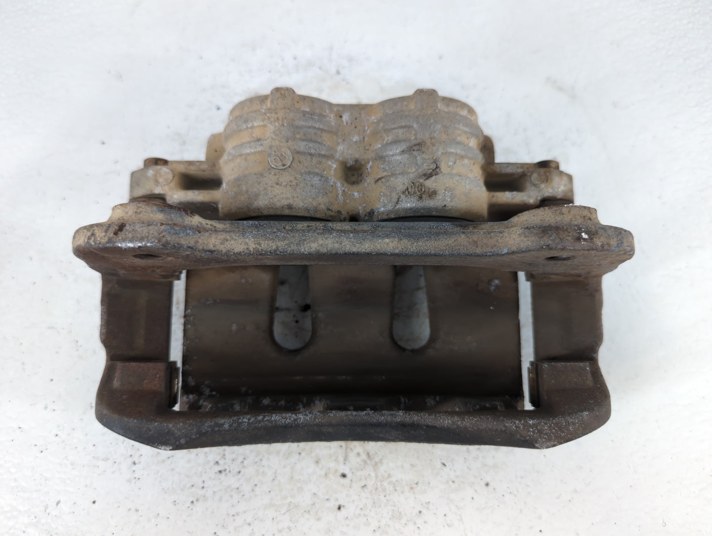 2007-2010 Ford Mustang Front Passenger Right Brake Caliper - Oemusedautoparts1.com