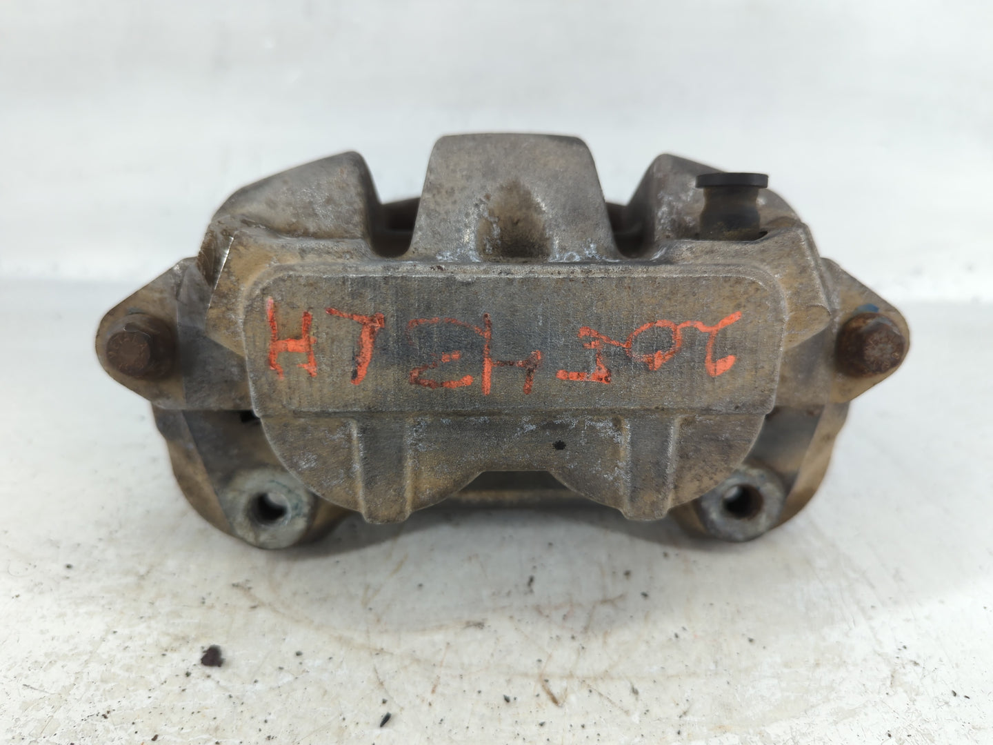 2007-2010 Ford Mustang Front Driver Left Brake Caliper 700824 - Oemusedautoparts1.com