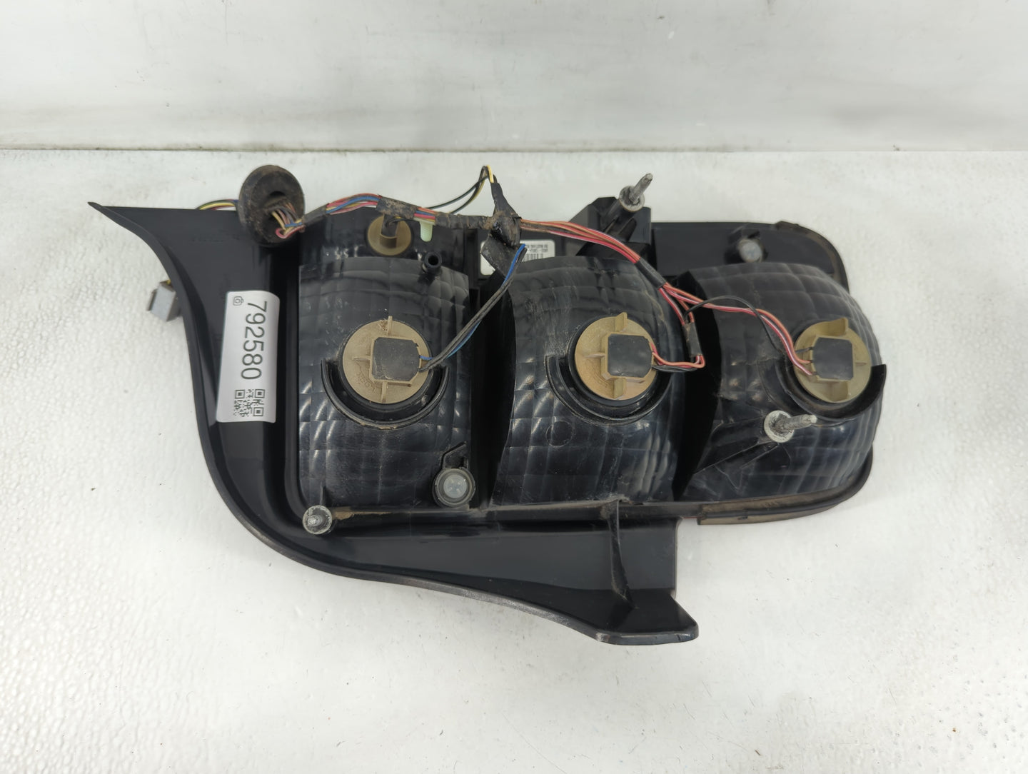 2005-2009 Ford Mustang Tail Light Assembly Passenger Right OEM Fits Fits 2005 2006 2007 2008 2009 OEM Used Auto Parts - Oemu