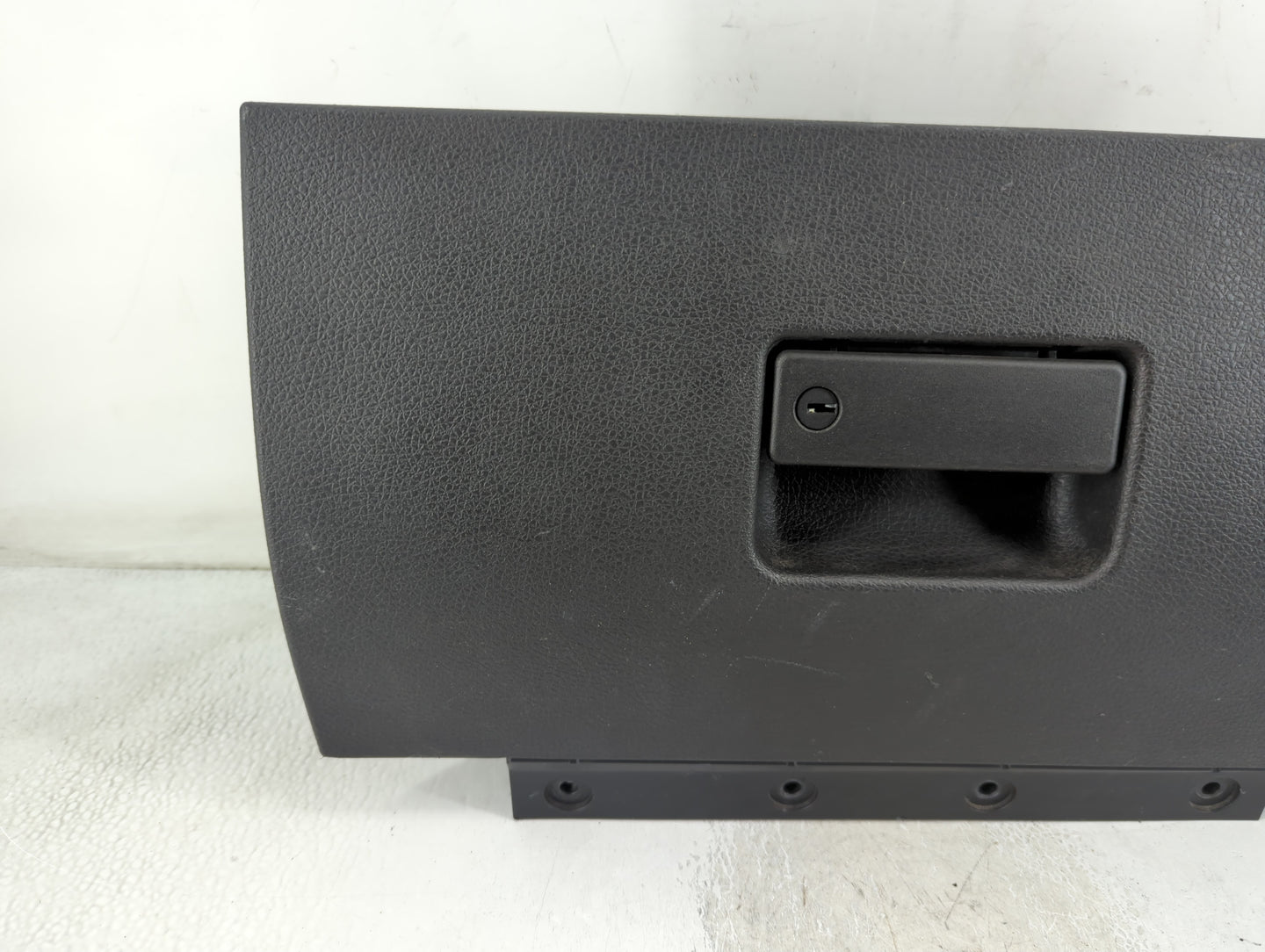 2008 Ford Mustang Passenger Glove Box Door Storage Compartment 792627 - Oemusedautoparts1.com