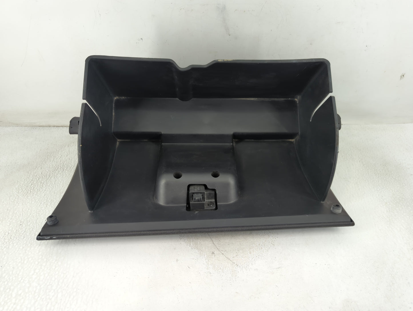 2008 Ford Mustang Passenger Glove Box Door Storage Compartment 792627 - Oemusedautoparts1.com