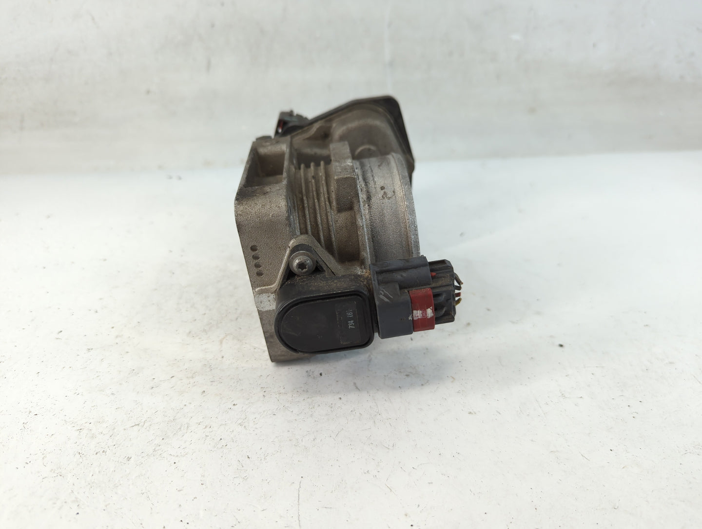 2006-2010 Ford Mustang Throttle Body Fits Fits 2004 2005 2006 2007 2008 2009 2010 2011 2012 2013 2014 2015 2016 OEM Used Aut