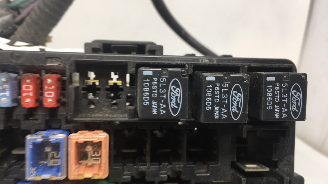 2008 Ford Sable Fusebox Fuse Box Panel Relay Module P/N:8G1T-14A003-A0 Fits Fits 2009 OEM Used Auto Parts - Oemusedautoparts