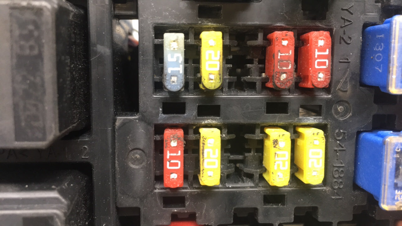 2008 Ford Sable Fusebox Fuse Box Panel Relay Module P/N:8G1T-14A003-A0 Fits Fits 2009 OEM Used Auto Parts - Oemusedautoparts