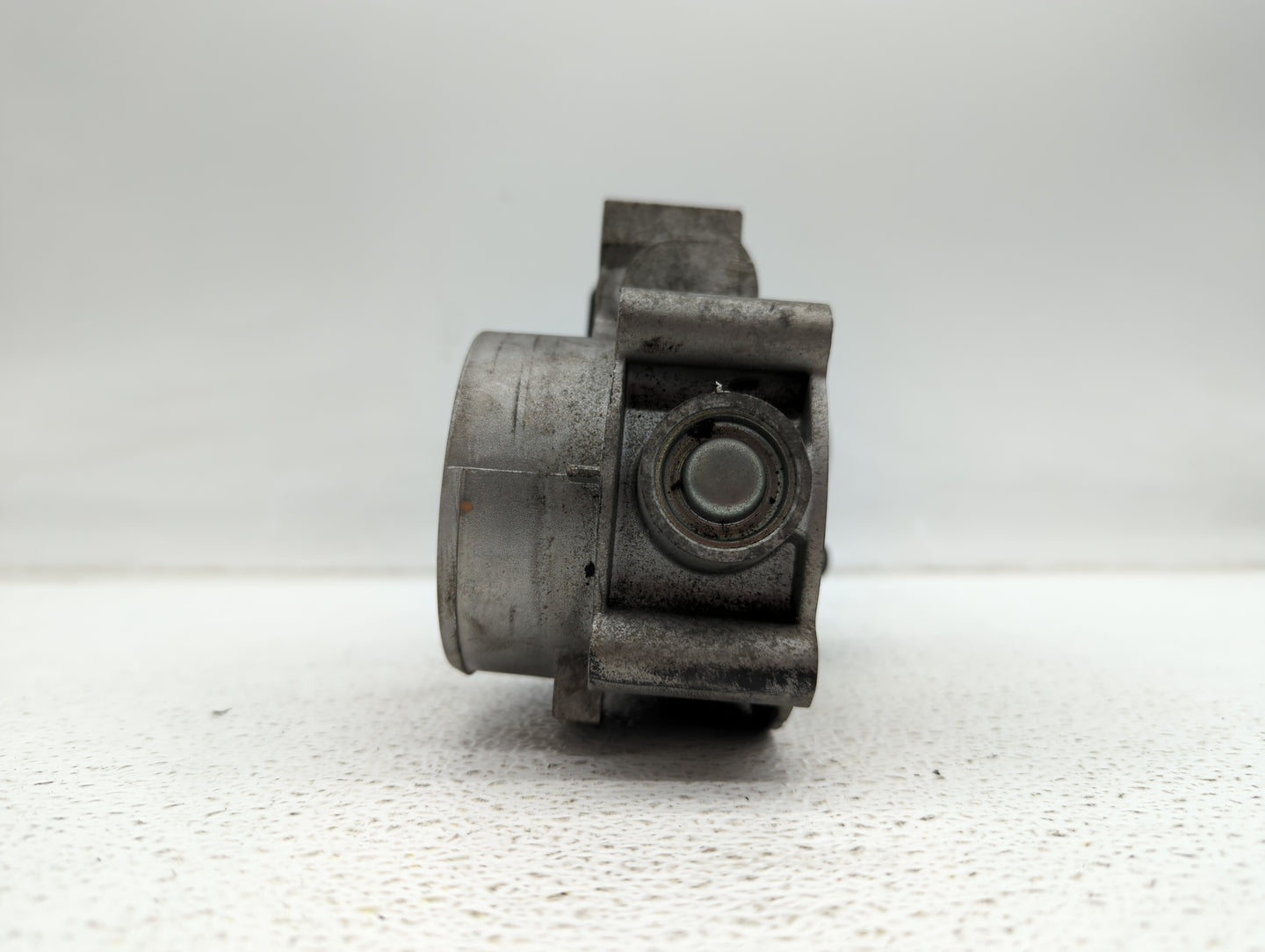 2008 Ford Taunus Throttle Body P/N:7T4E-9F991-FA 7T4E-9F991-GA, 7T4E-9F991-FB Fits Fits 2007 2009 2010 2011 2012 2013 2014 O