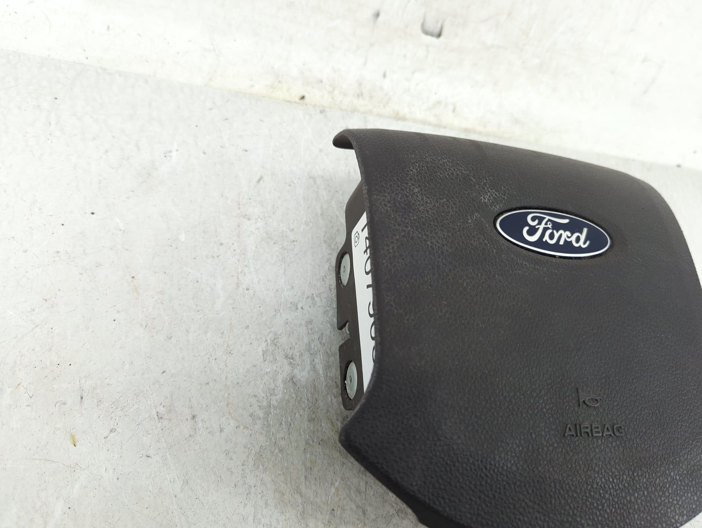 2008-2009 Ford Taurus Air Bag Driver Left Steering Wheel Mounted Fits Fits 2008 2009 OEM Used Auto Parts - Oemusedautoparts1