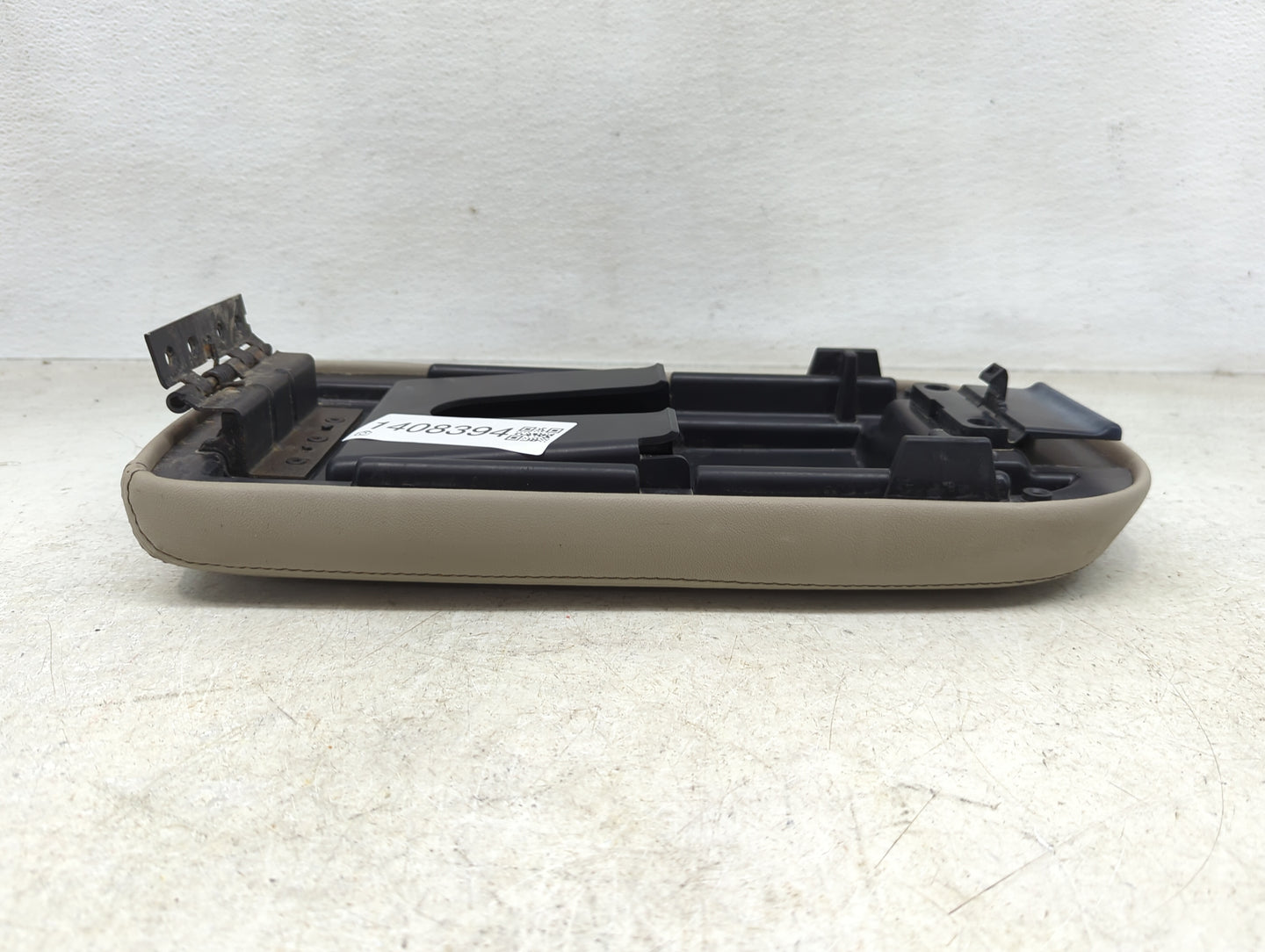 2008 Ford Taurus Center Console Armrest Cover Lid Fits OEM Used Auto Parts - Oemusedautoparts1.com