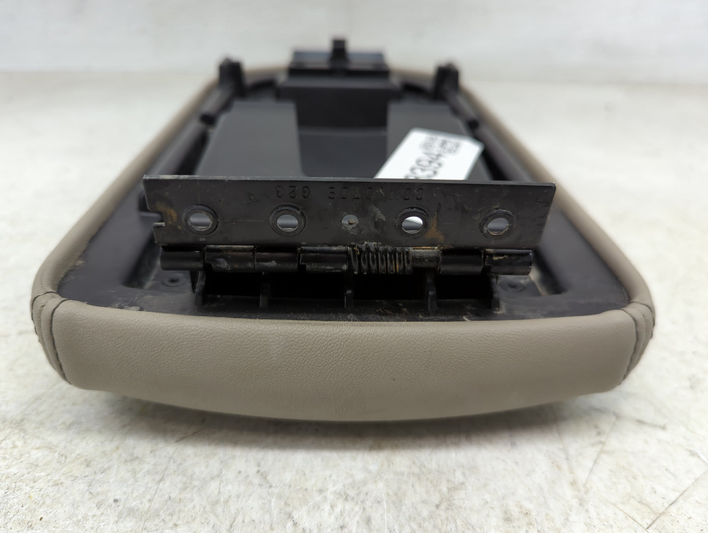 2008 Ford Taurus Center Console Armrest Cover Lid Fits OEM Used Auto Parts - Oemusedautoparts1.com