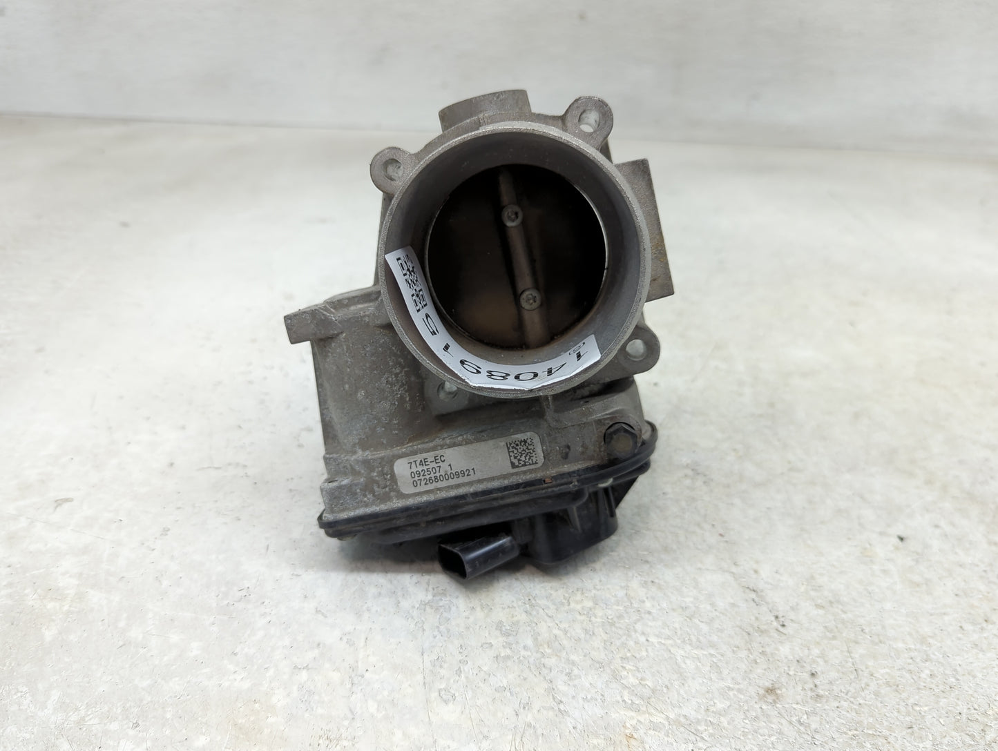 2008-2012 Ford Taurus Throttle Body P/N:7T4E-EC Fits Fits 2007 2008 2009 2010 2011 2012 2013 2014 OEM Used Auto Parts - Oemu