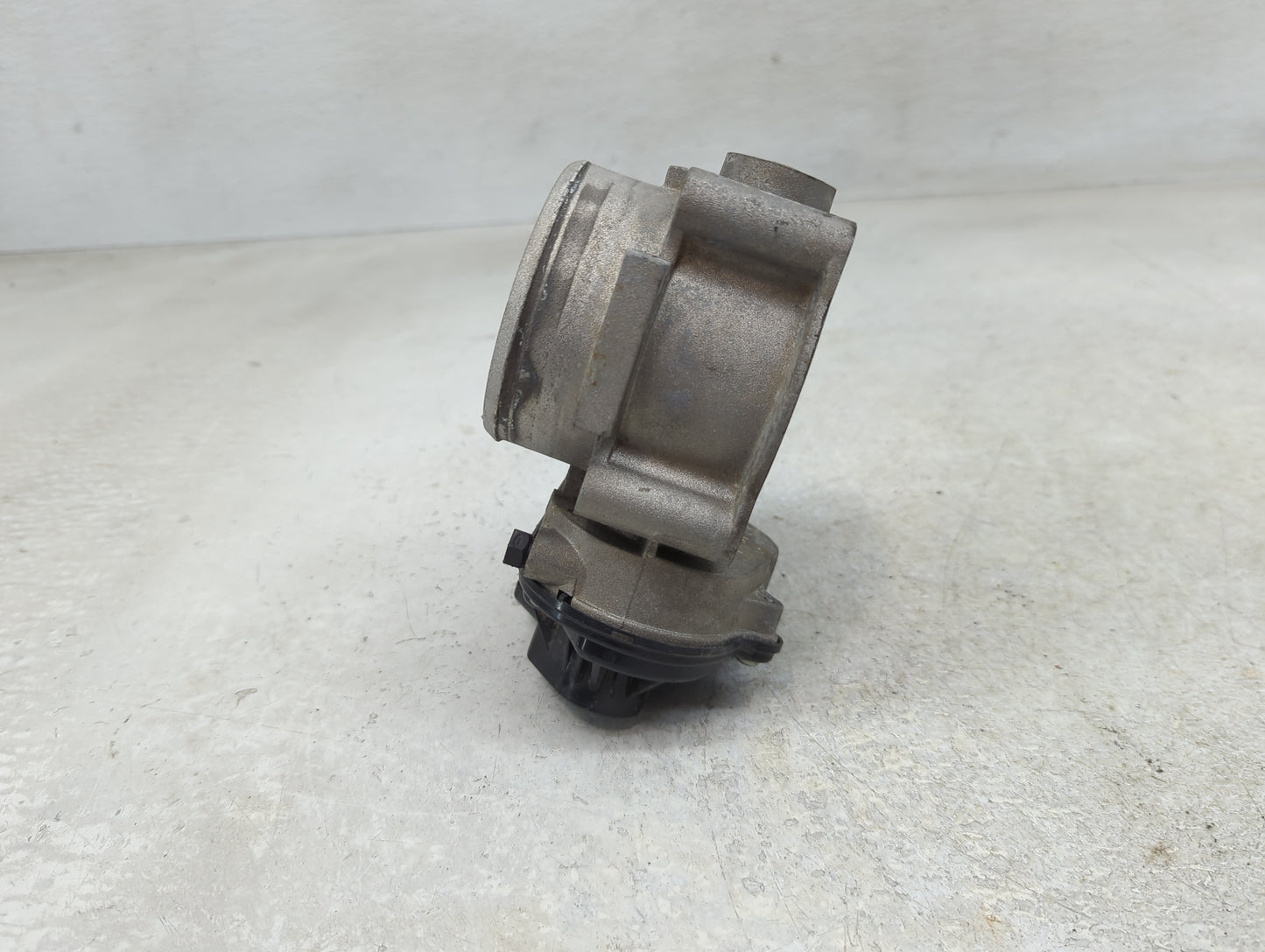 2008-2012 Ford Taurus Throttle Body P/N:7T4E-EC Fits Fits 2007 2008 2009 2010 2011 2012 2013 2014 OEM Used Auto Parts - Oemu
