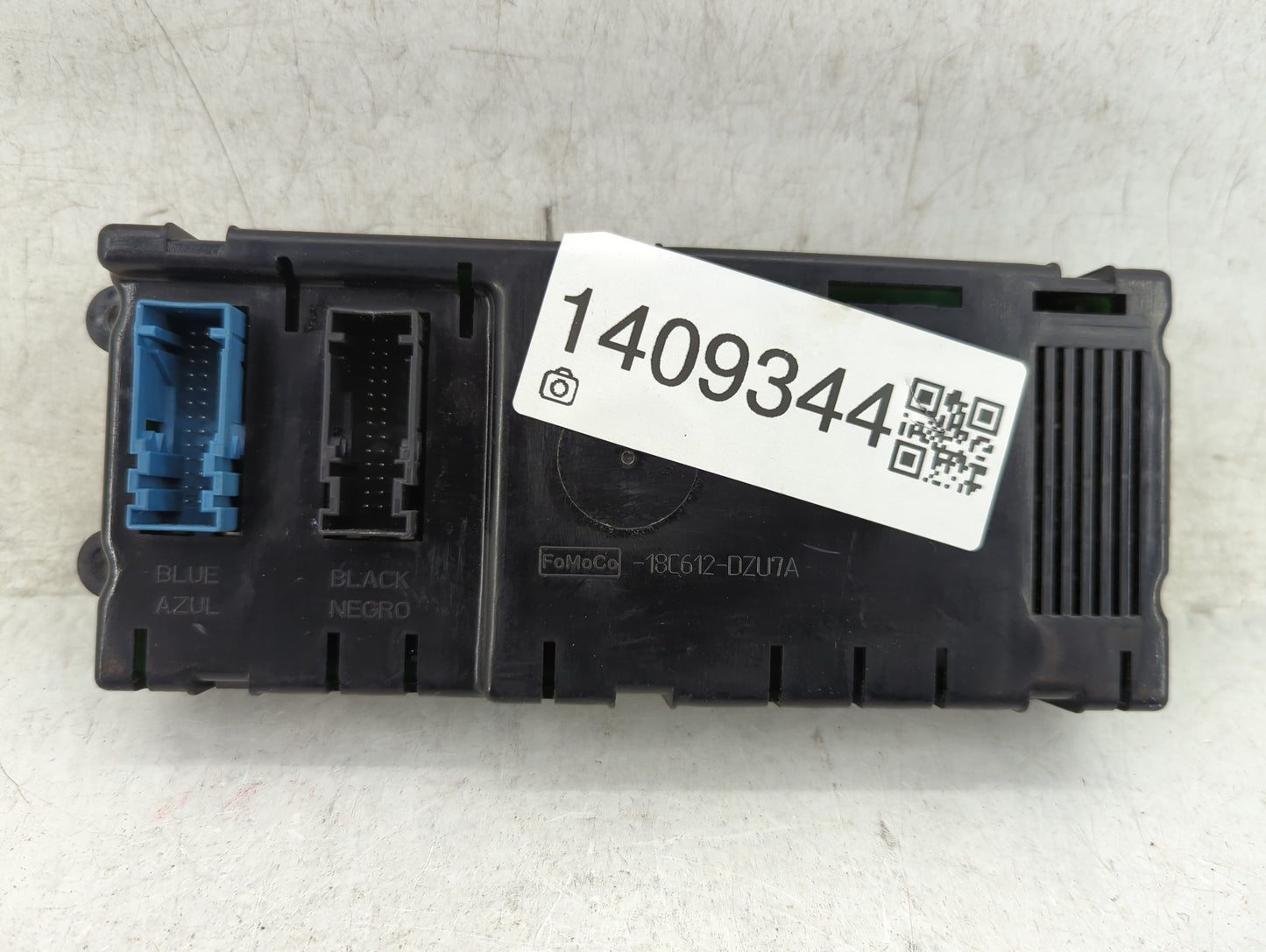 2008-2009 Ford Taurus Climate Control Module Temperature AC/Heater Replacement P/N:8G13-18C612-CD Fits Fits 2008 2009 OEM Us