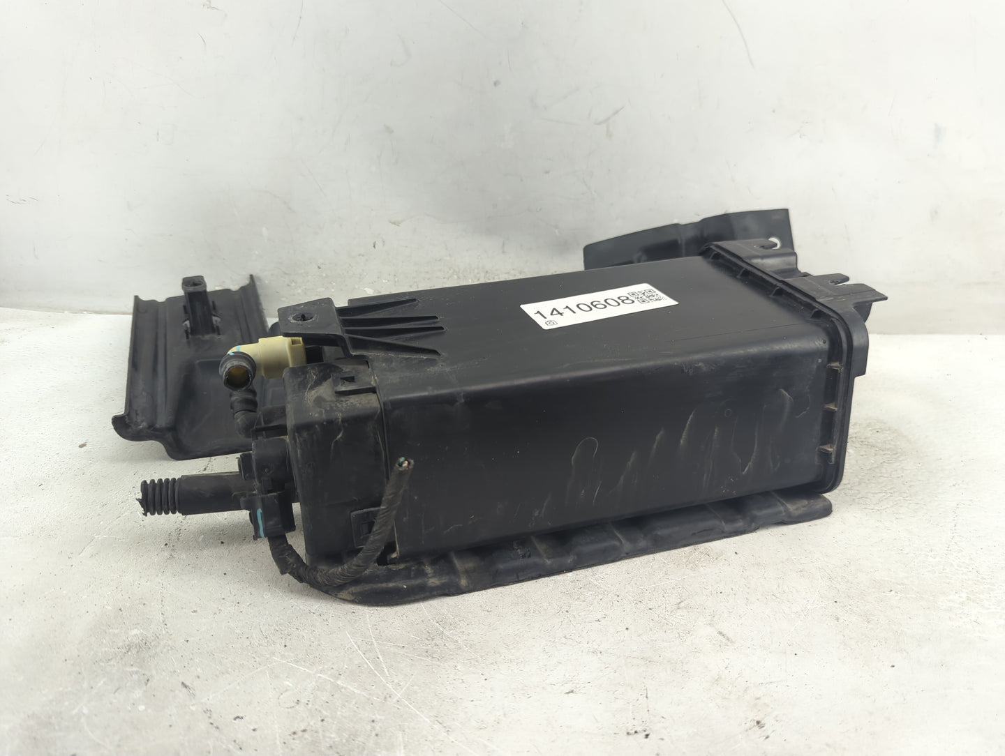 2008 Ford Taurus Fuel Vapor Charcoal Canister - Oemusedautoparts1.com