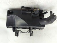 2008-2009 Ford Taurus Fusebox Fuse Box Panel Relay Module P/N:8G1T-14A008-AC Fits Fits 2008 2009 OEM Used Auto Parts - Oemus