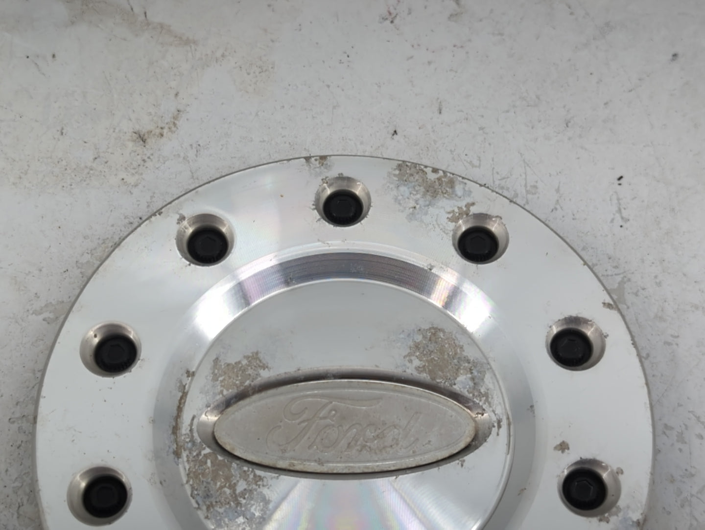 2008 Ford Taurus Center Cap Oem - Oemusedautoparts1.com