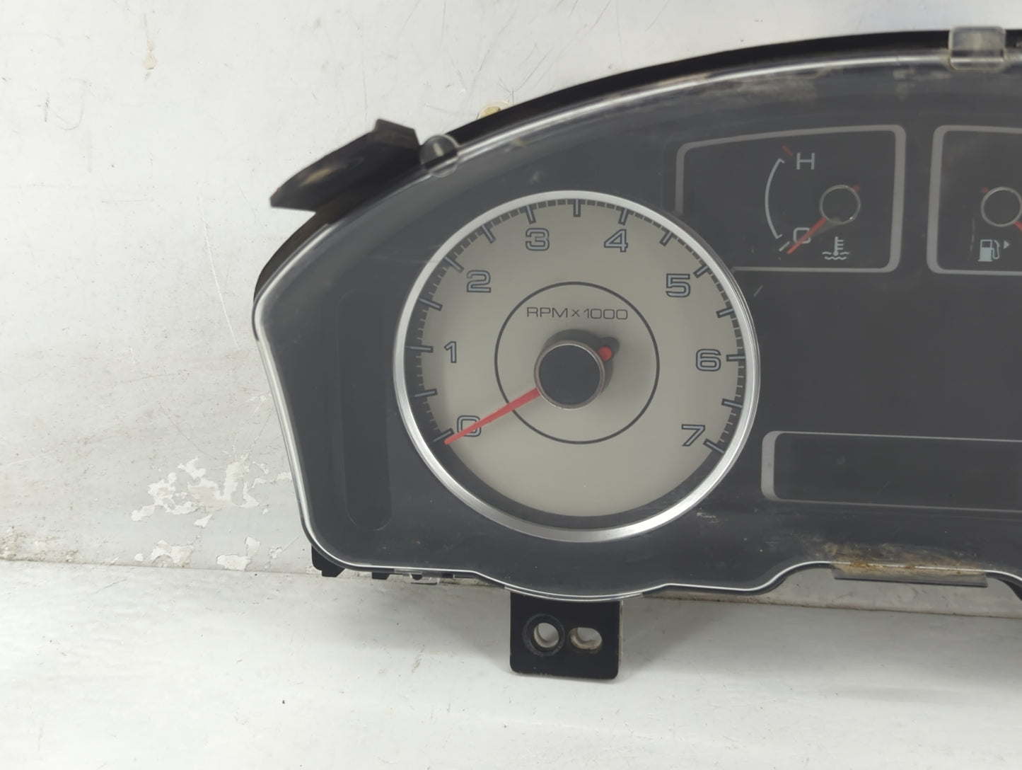 2008 Ford Taurus Instrument Cluster Speedometer Gauges Miles: Fits OEM Used Auto Parts - Oemusedautoparts1.com