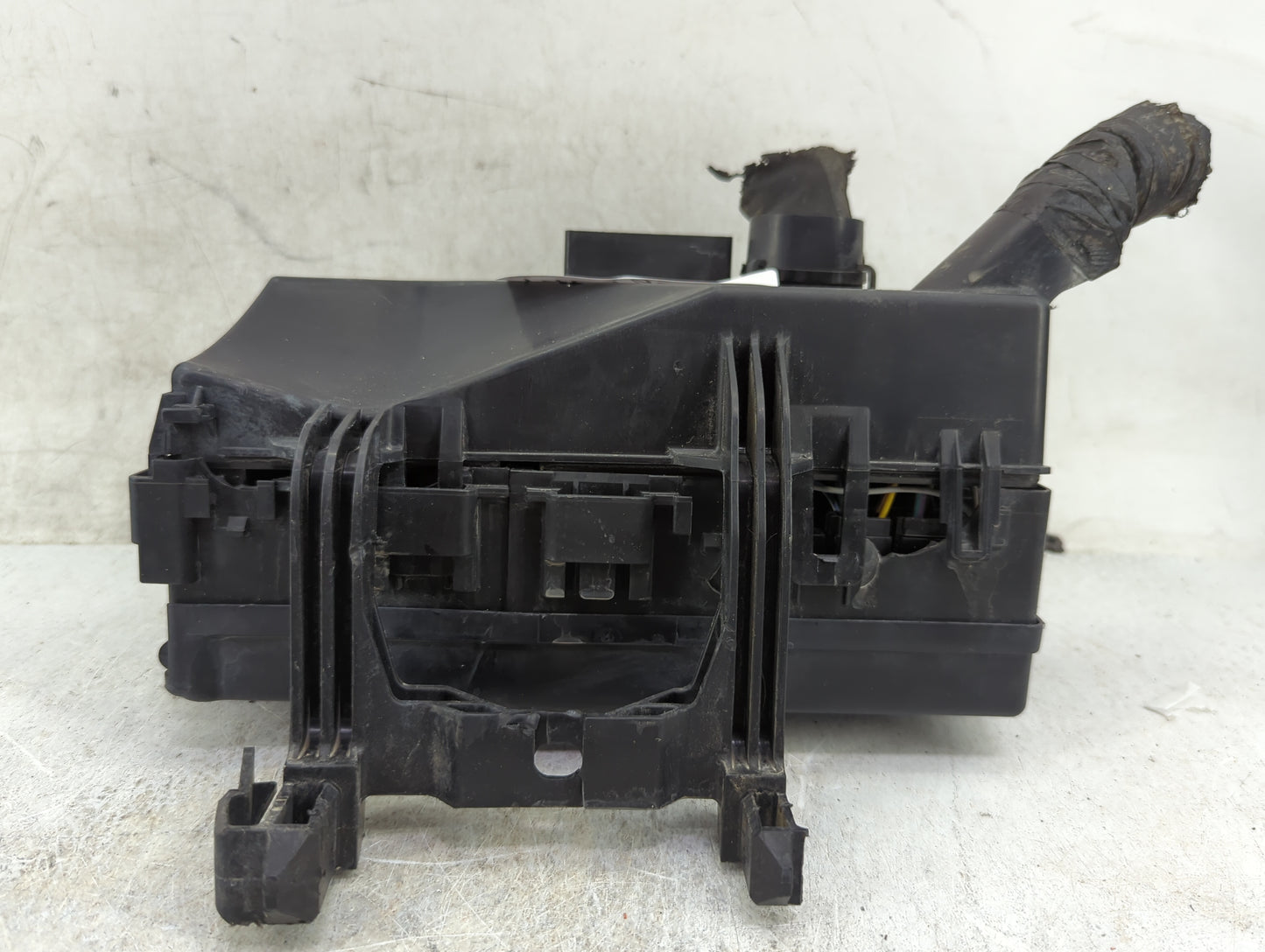 2008-2009 Ford Taurus Fusebox Fuse Box Panel Relay Module P/N:8G1T-14A003-AC Fits Fits 2008 2009 OEM Used Auto Parts - Oemus
