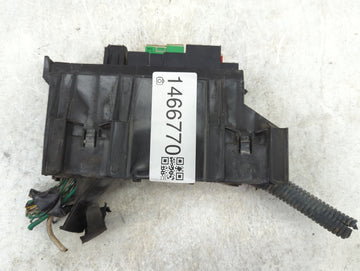 2008-2009 Ford Taurus Fusebox Fuse Box Panel Relay Module Fits Fits 2008 2009 OEM Used Auto Parts - Oemusedautoparts1.com