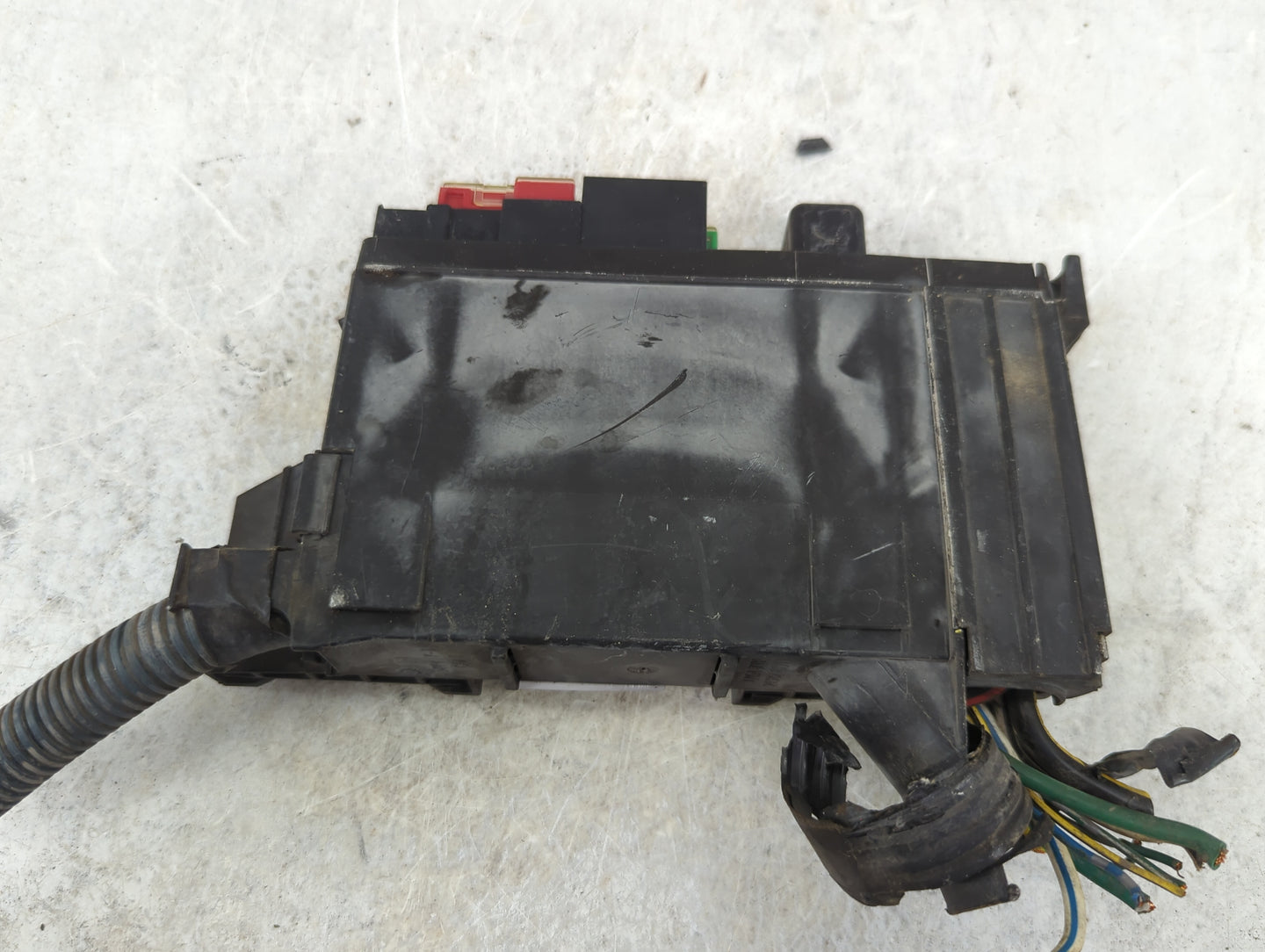 2008-2009 Ford Taurus Fusebox Fuse Box Panel Relay Module Fits Fits 2008 2009 OEM Used Auto Parts - Oemusedautoparts1.com
