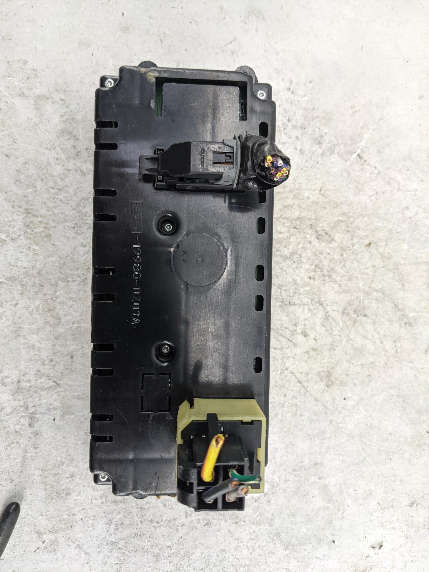 2008-2009 Ford Taurus Climate Control Module Temperature AC/Heater Replacement P/N:8G13-19980-DZ07A Fits Fits 2008 2009 OEM 