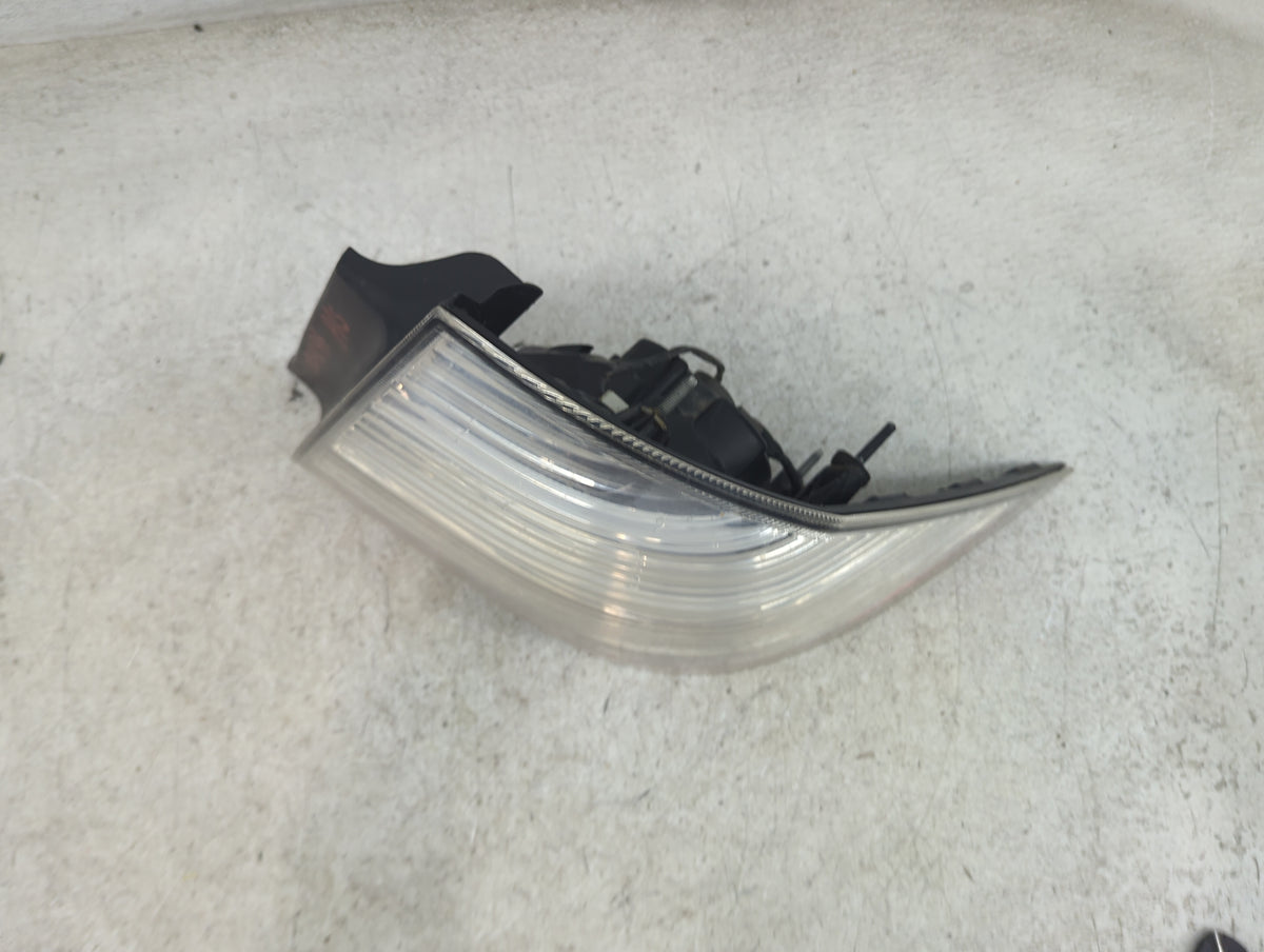 2008-2009 Ford Taurus Tail Light Assembly Passenger Right OEM P/N:8G1313B504 Fits Fits 2008 2009 OEM Used Auto Parts - Oemus