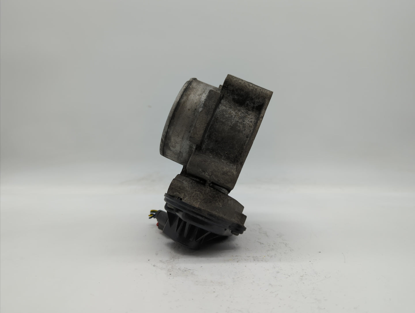 2008-2012 Ford Taurus Throttle Body P/N:7T4E-9F991-FA 7T4E-9F991-GA Fits Fits 2007 2008 2009 2010 2011 2012 2013 2014 OEM Us