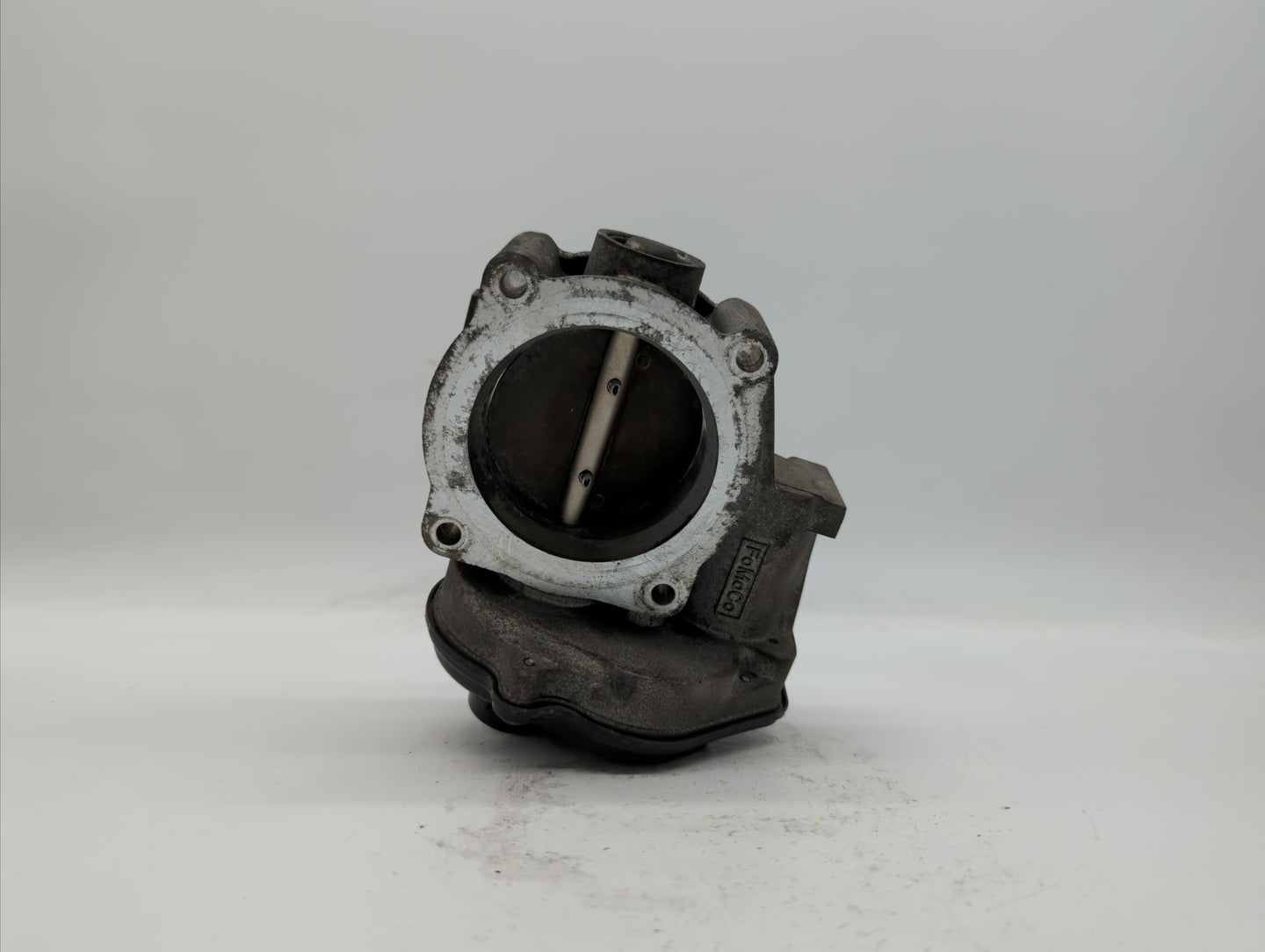 2008-2012 Ford Taurus Throttle Body P/N:7T4E-9F991-FA 7T4E-9F991-GA Fits Fits 2007 2008 2009 2010 2011 2012 2013 2014 OEM Us