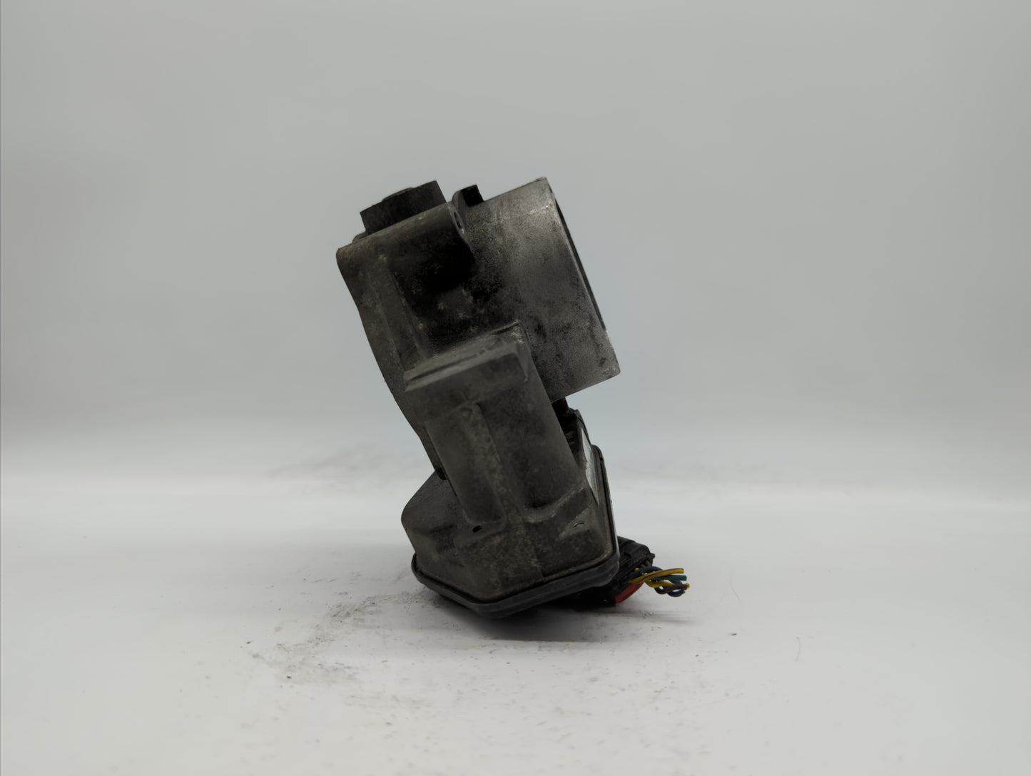 2008-2012 Ford Taurus Throttle Body P/N:7T4E-9F991-FA 7T4E-9F991-GA Fits Fits 2007 2008 2009 2010 2011 2012 2013 2014 OEM Us