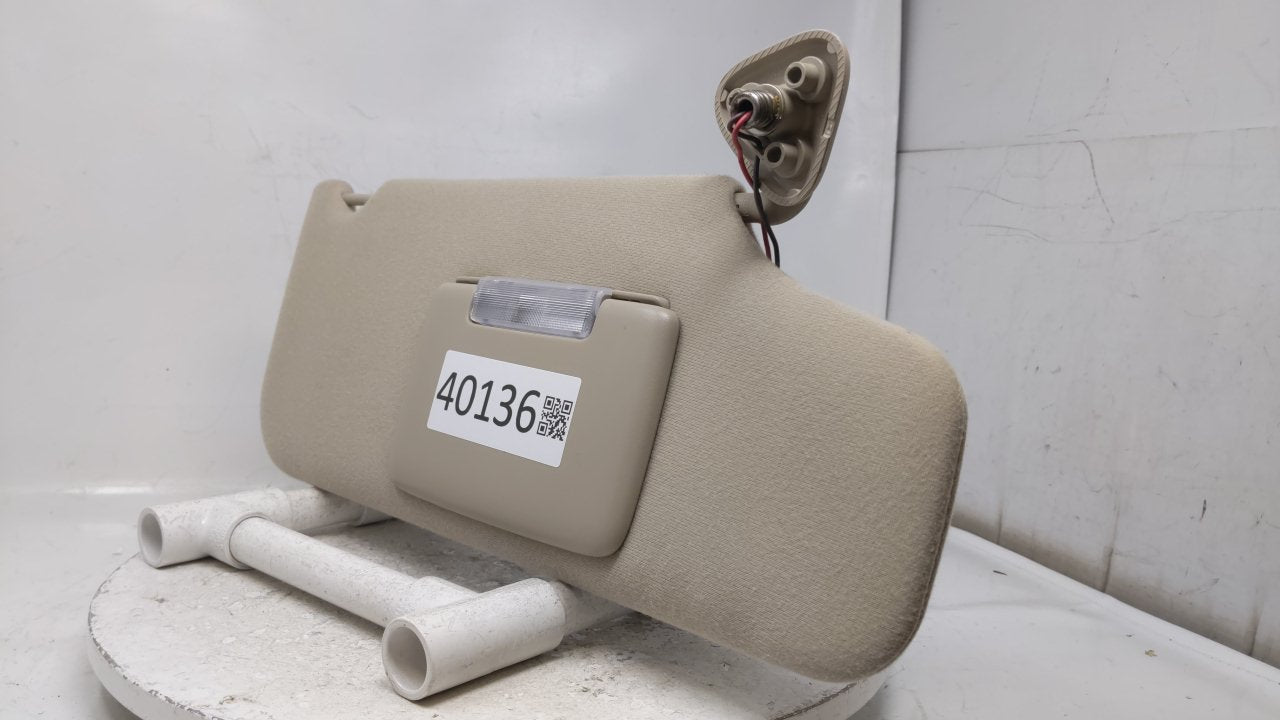 2008 Ford Taurus Sun Visor Shade Replacement Passenger Right Mirror Fits OEM Used Auto Parts - Oemusedautoparts1.com