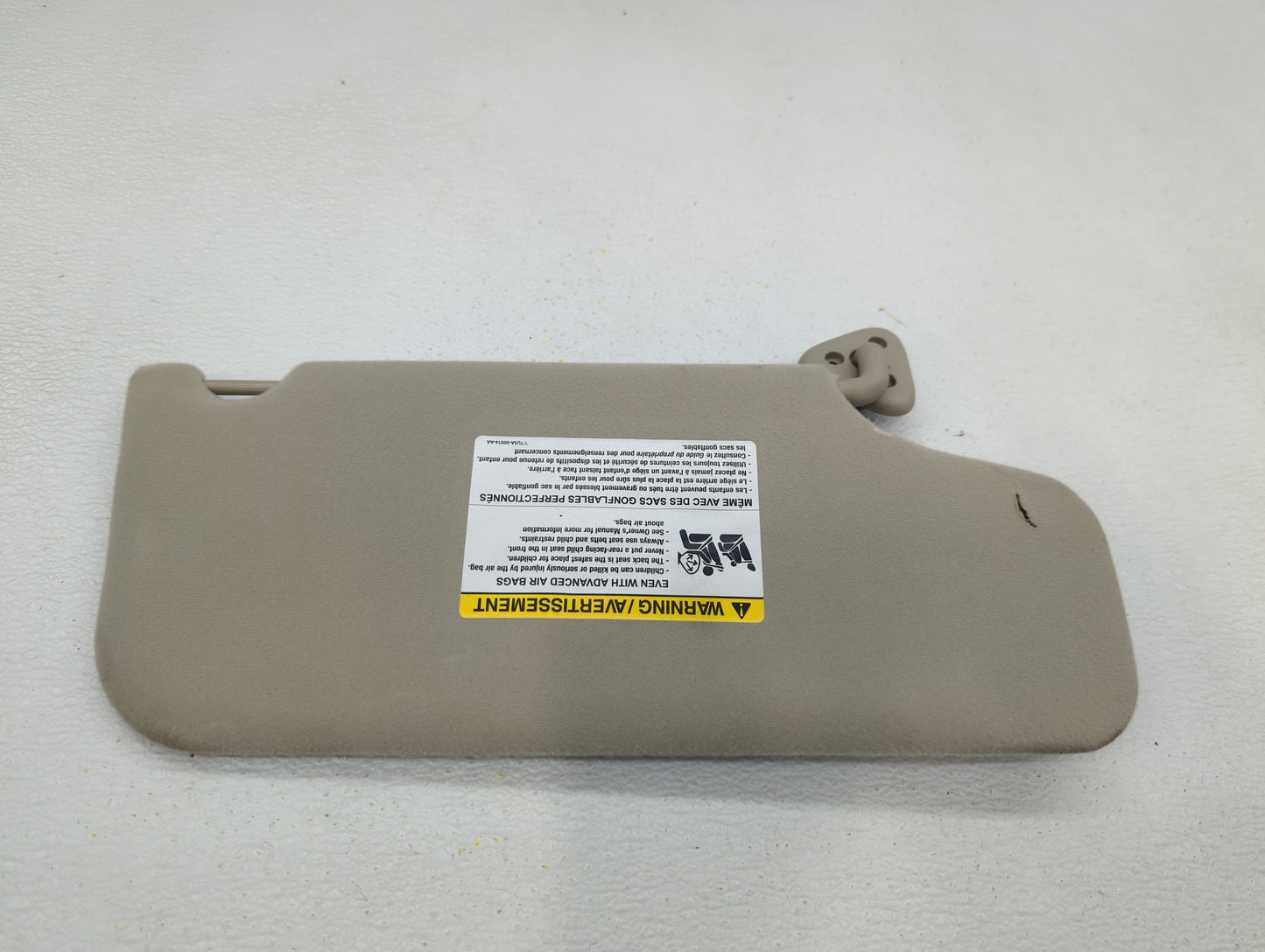 2008-2009 Ford Taurus Sun Visor Shade Replacement Driver Left Mirror Fits Fits 2008 2009 OEM Used Auto Parts - Oemusedautopa