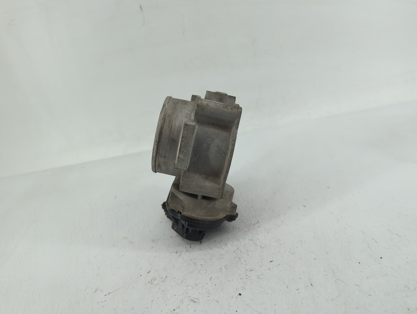 2008-2012 Ford Taurus Throttle Body P/N:7T4E-EC Fits Fits 2007 2008 2009 2010 2011 2012 2013 2014 OEM Used Auto Parts - Oemu