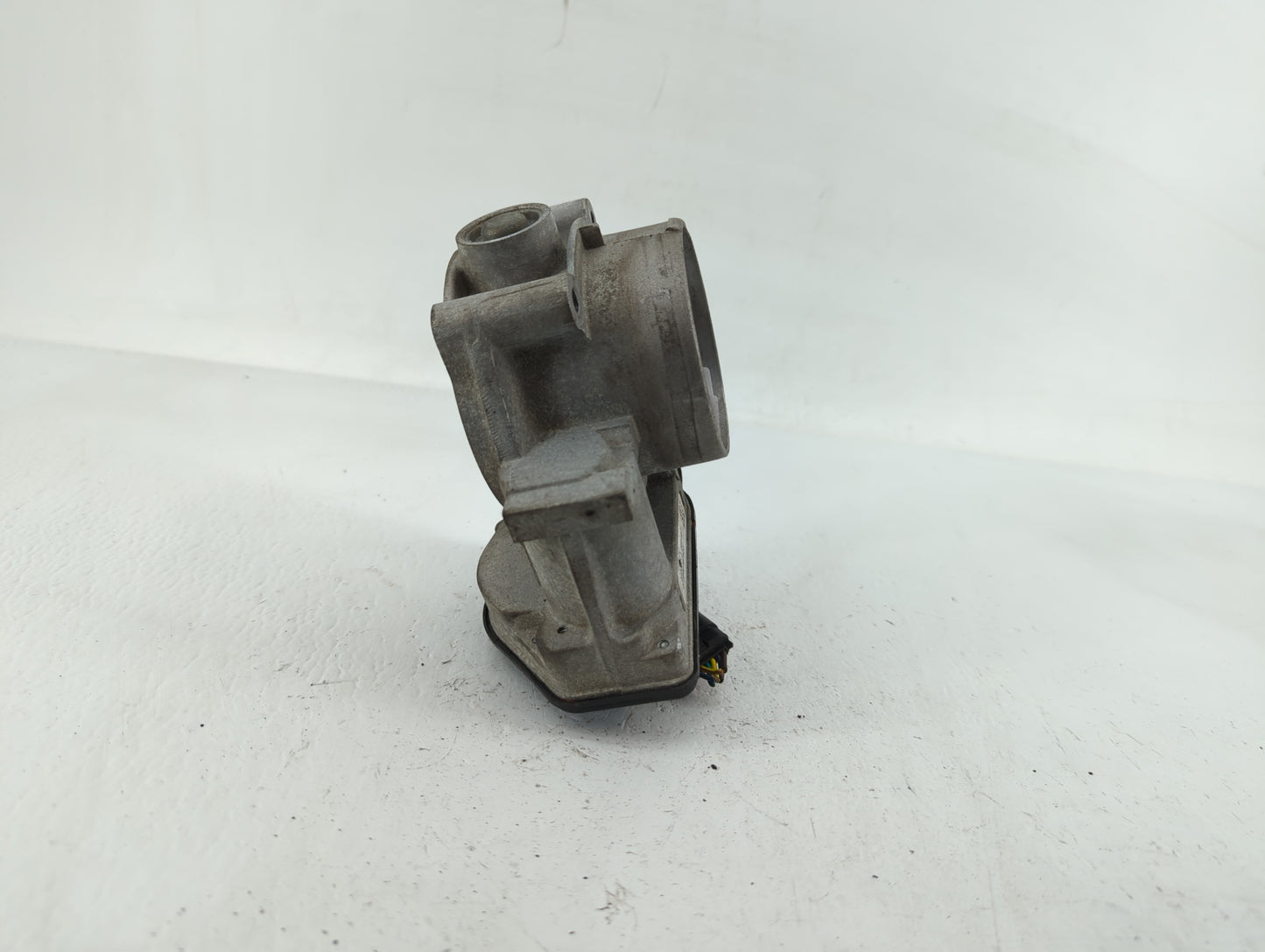 2008-2012 Ford Taurus Throttle Body P/N:7T4E-EC Fits Fits 2007 2008 2009 2010 2011 2012 2013 2014 OEM Used Auto Parts - Oemu