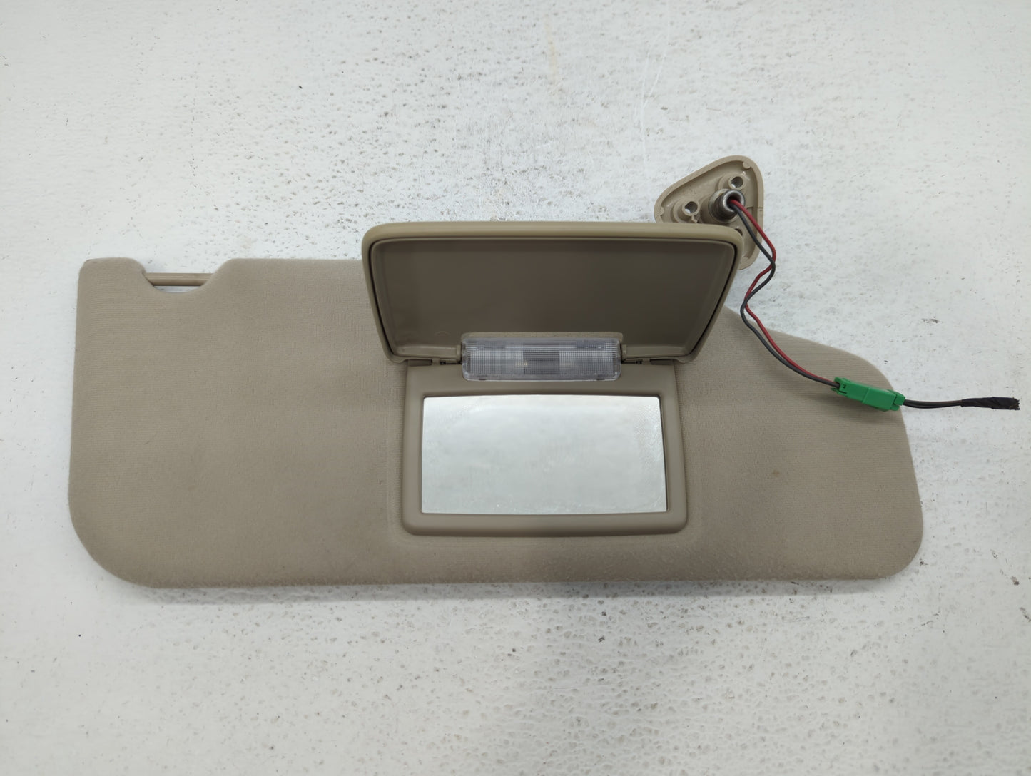 2008-2009 Ford Taurus Sun Visor Shade Replacement Passenger Right Mirror Fits Fits 2008 2009 OEM Used Auto Parts - Oemusedau