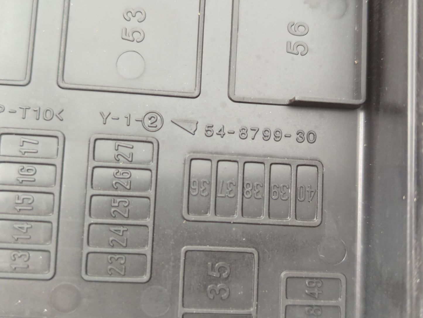 2008-2009 Ford Taurus Fusebox Fuse Box Panel Relay Module P/N:8G1T-14A003-AC Fits Fits 2008 2009 OEM Used Auto Parts - Oemus