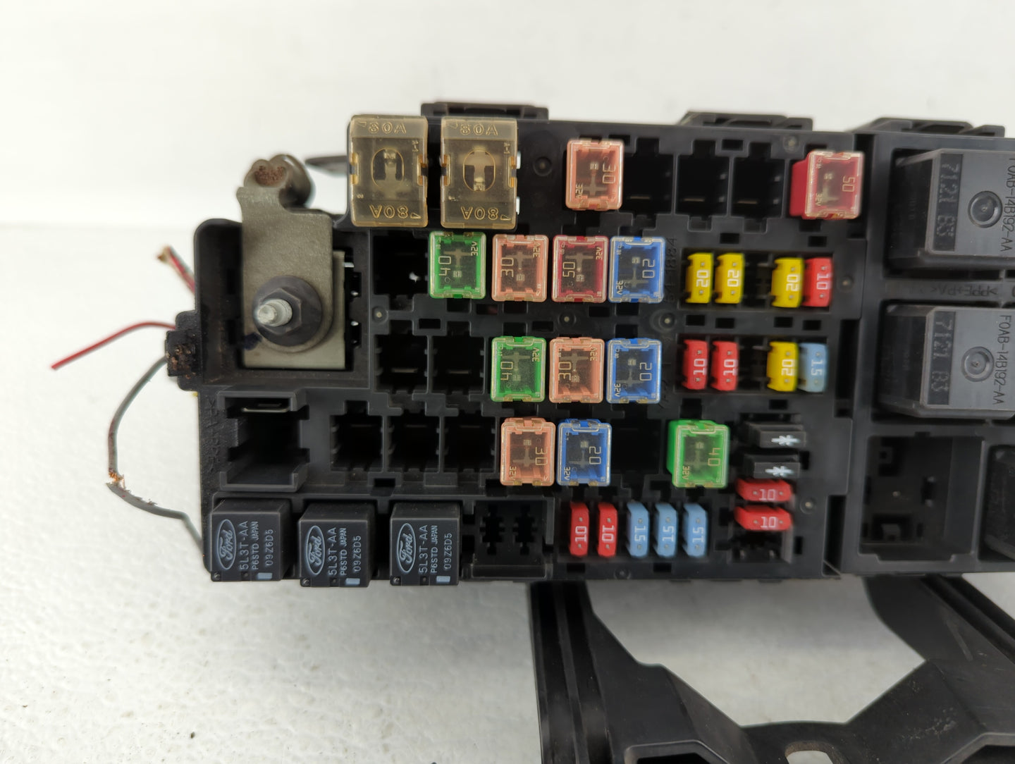 2008-2009 Ford Taurus Fusebox Fuse Box Panel Relay Module P/N:8G1T-14A003-AC Fits Fits 2008 2009 OEM Used Auto Parts - Oemus