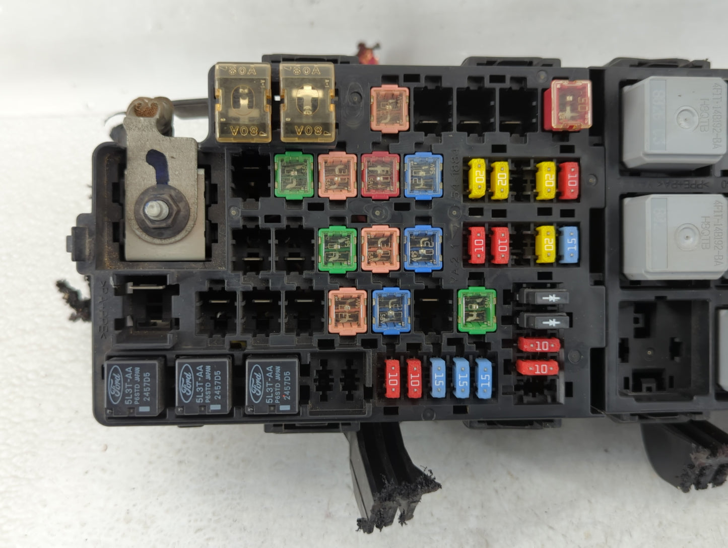 2008-2009 Ford Taurus Fusebox Fuse Box Panel Relay Module P/N:6E5T-14A003-AB Fits Fits 2008 2009 OEM Used Auto Parts - Oemus