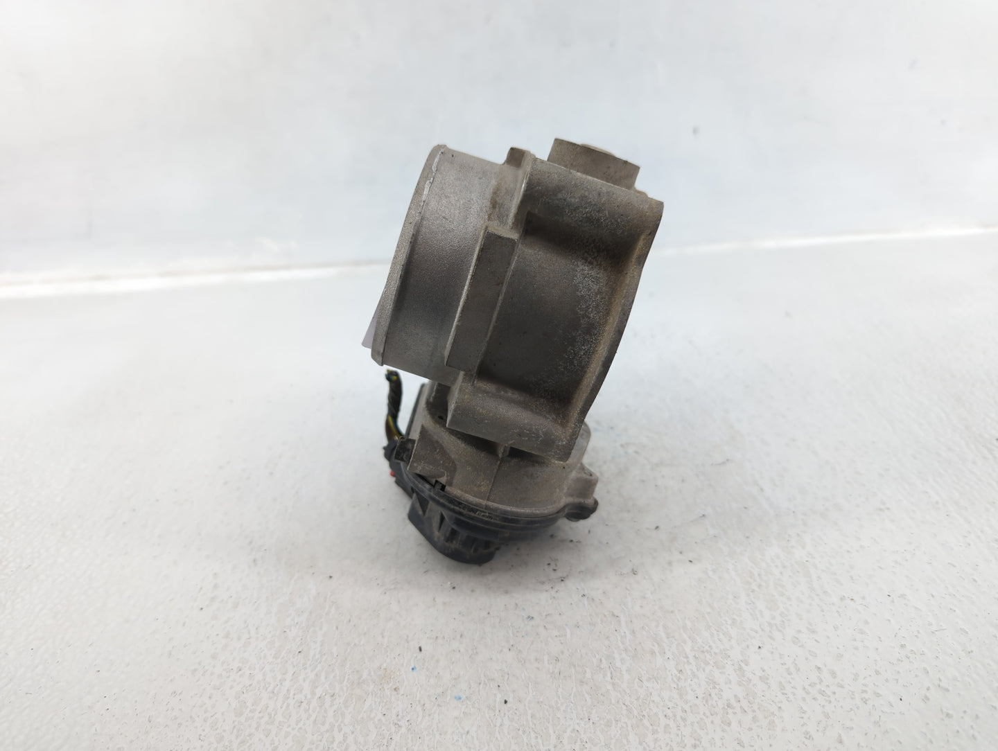 2008-2012 Ford Taurus Throttle Body P/N:7T4E-EC Fits Fits 2007 2008 2009 2010 2011 2012 2013 2014 OEM Used Auto Parts - Oemu