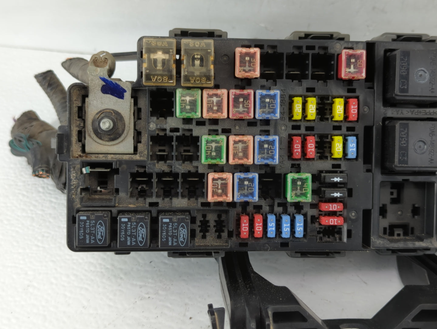 2008-2009 Ford Taurus Fusebox Fuse Box Panel Relay Module P/N:54-8799-30 Fits Fits 2008 2009 OEM Used Auto Parts - Oemusedau