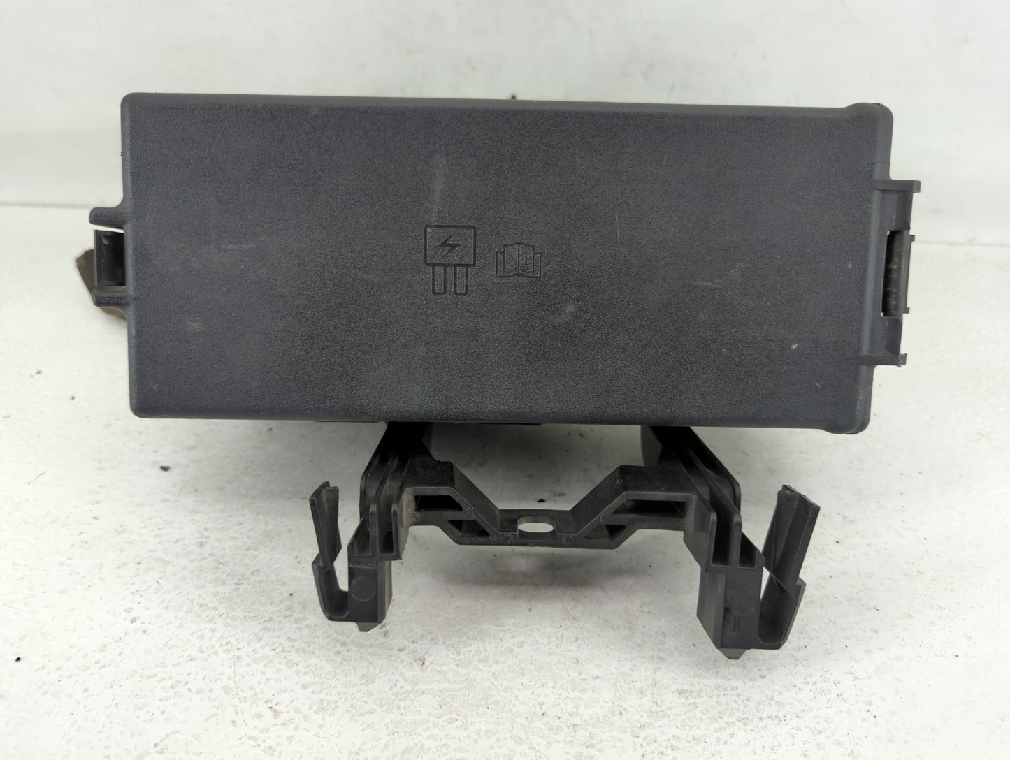 2008-2009 Ford Taurus Fusebox Fuse Box Panel Relay Module P/N:6E5T-14A003-AB Fits Fits 2008 2009 OEM Used Auto Parts - Oemus