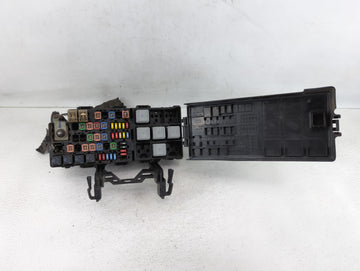2008-2009 Ford Taurus Fusebox Fuse Box Panel Relay Module P/N:6E5T-14A003-AB Fits Fits 2008 2009 OEM Used Auto Parts