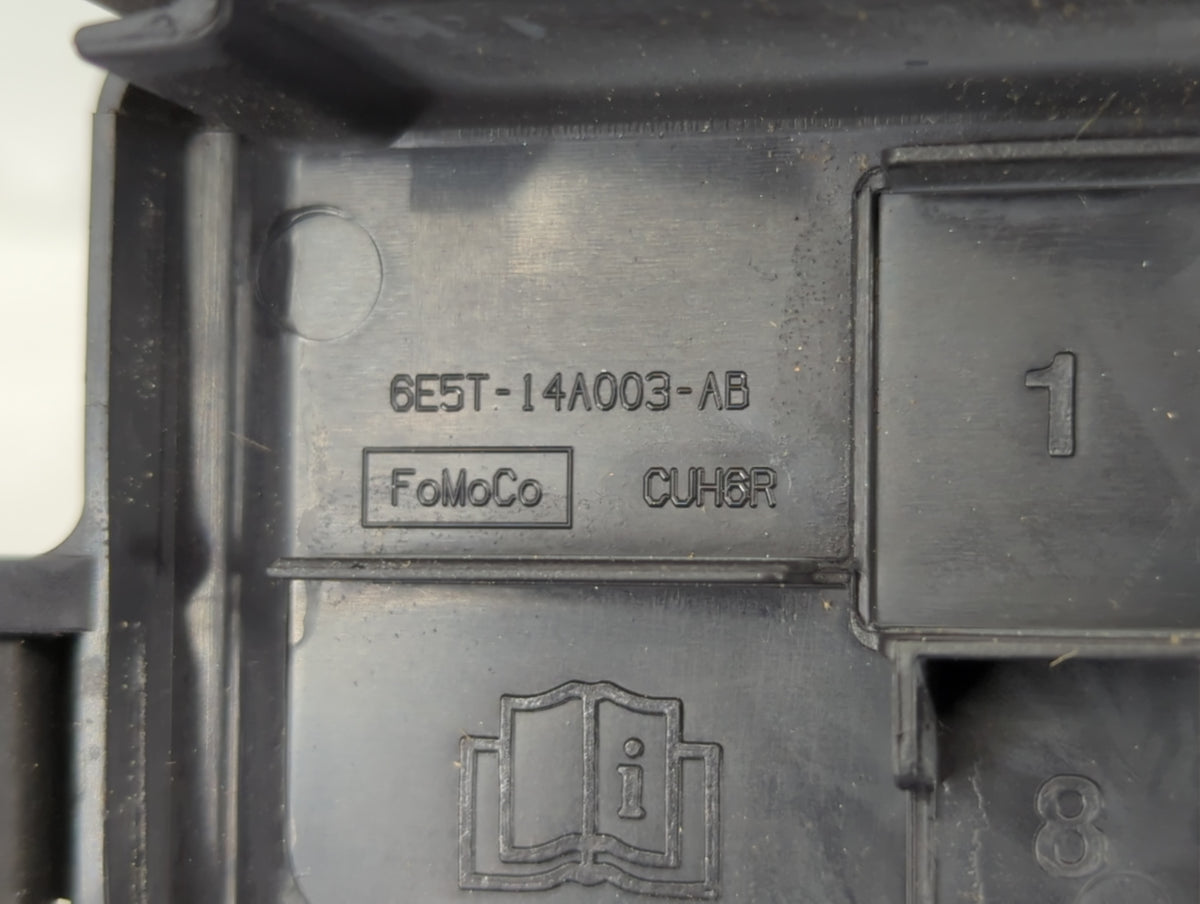 2008-2009 Ford Taurus Fusebox Fuse Box Panel Relay Module P/N:6E5T-14A003-AB Fits Fits 2008 2009 OEM Used Auto Parts - Oemus