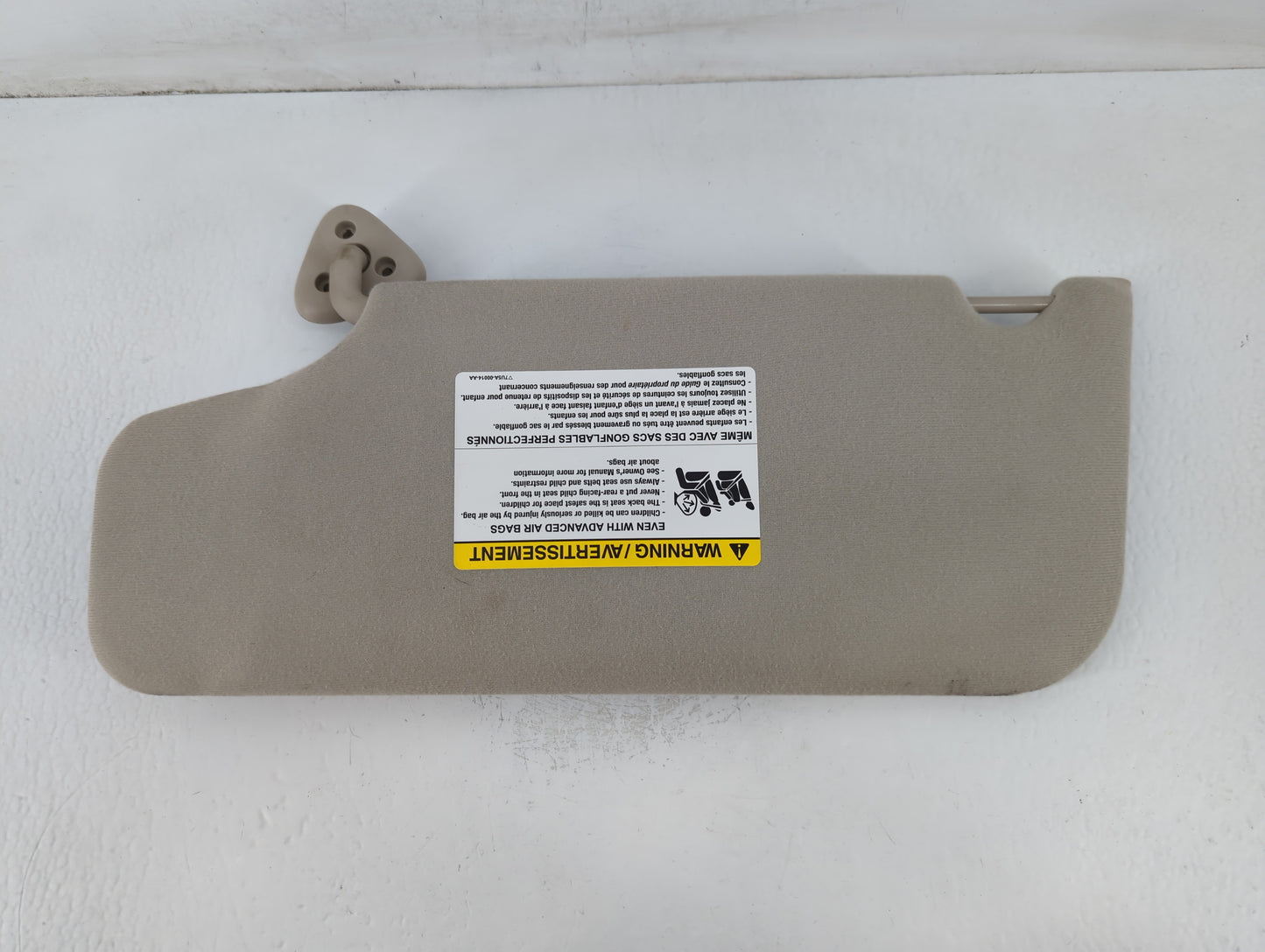 2008-2009 Ford Taurus Sun Visor Shade Replacement Passenger Right Mirror Fits Fits 2008 2009 OEM Used Auto Parts - Oemusedau