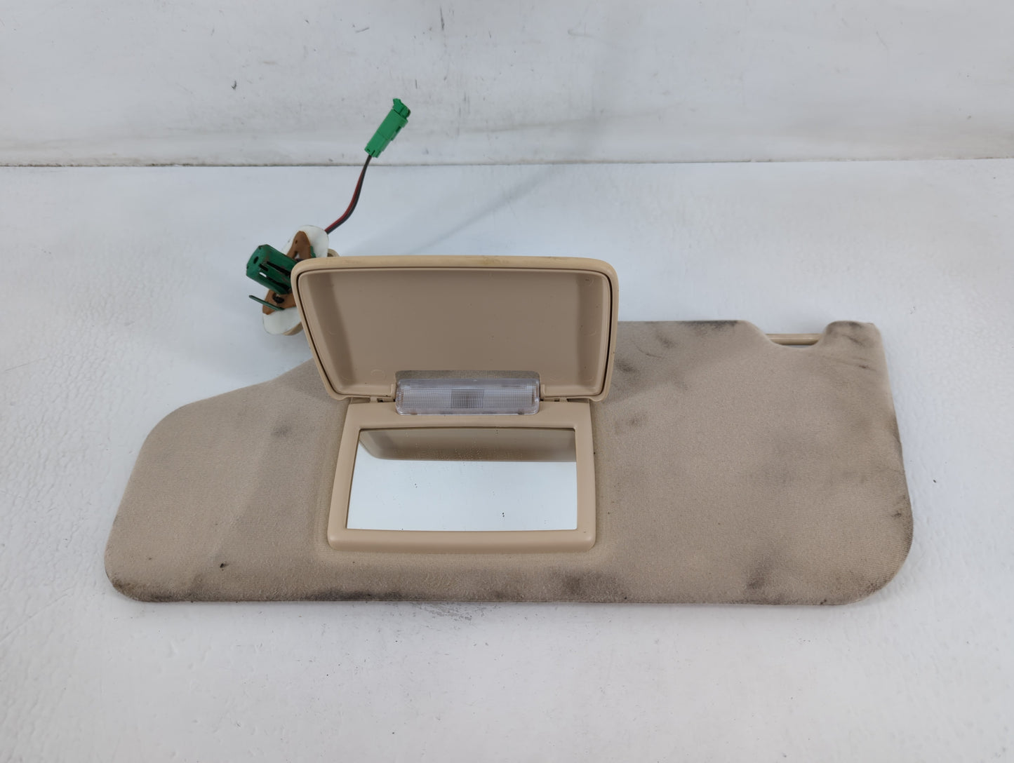2008-2009 Ford Taurus Sun Visor Shade Replacement Driver Left Mirror Fits Fits 2008 2009 OEM Used Auto Parts - Oemusedautopa