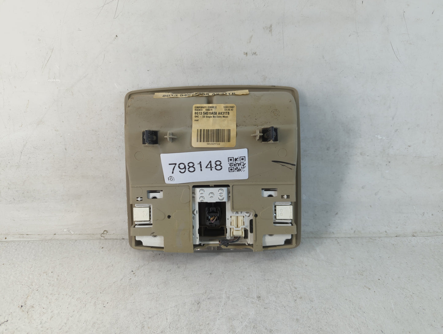 2008 Ford Taurus Overhead Roof Console - Oemusedautoparts1.com