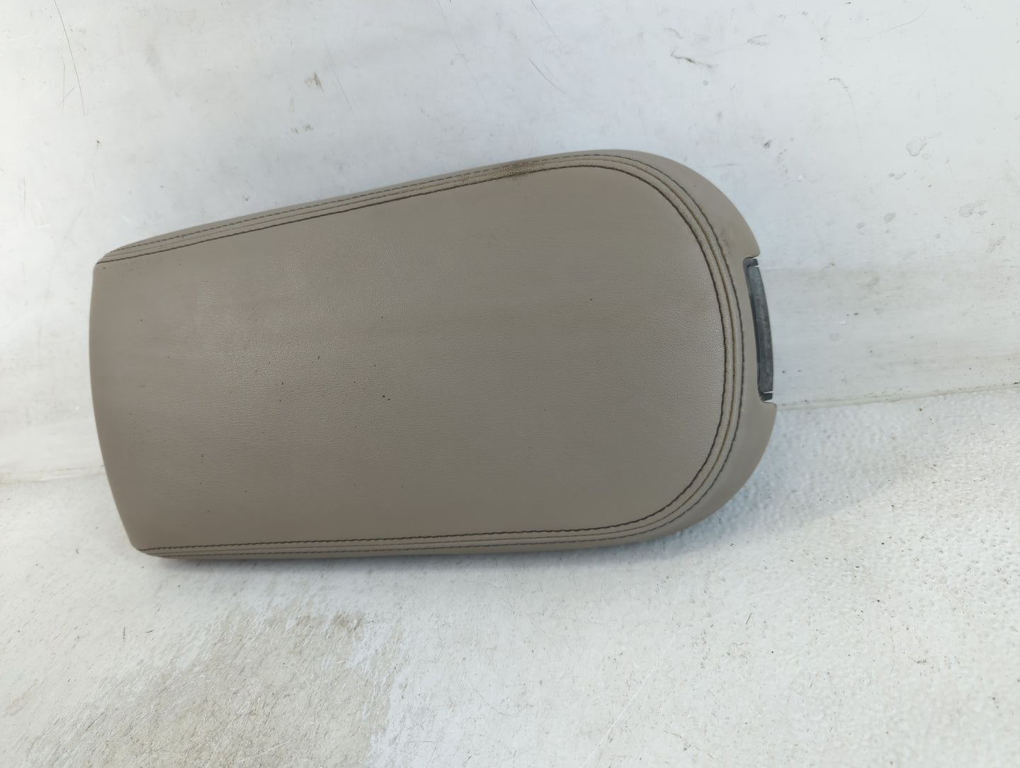 2008 Ford Taurus Center Console Armrest Cover Lid Fits OEM Used Auto Parts - Oemusedautoparts1.com