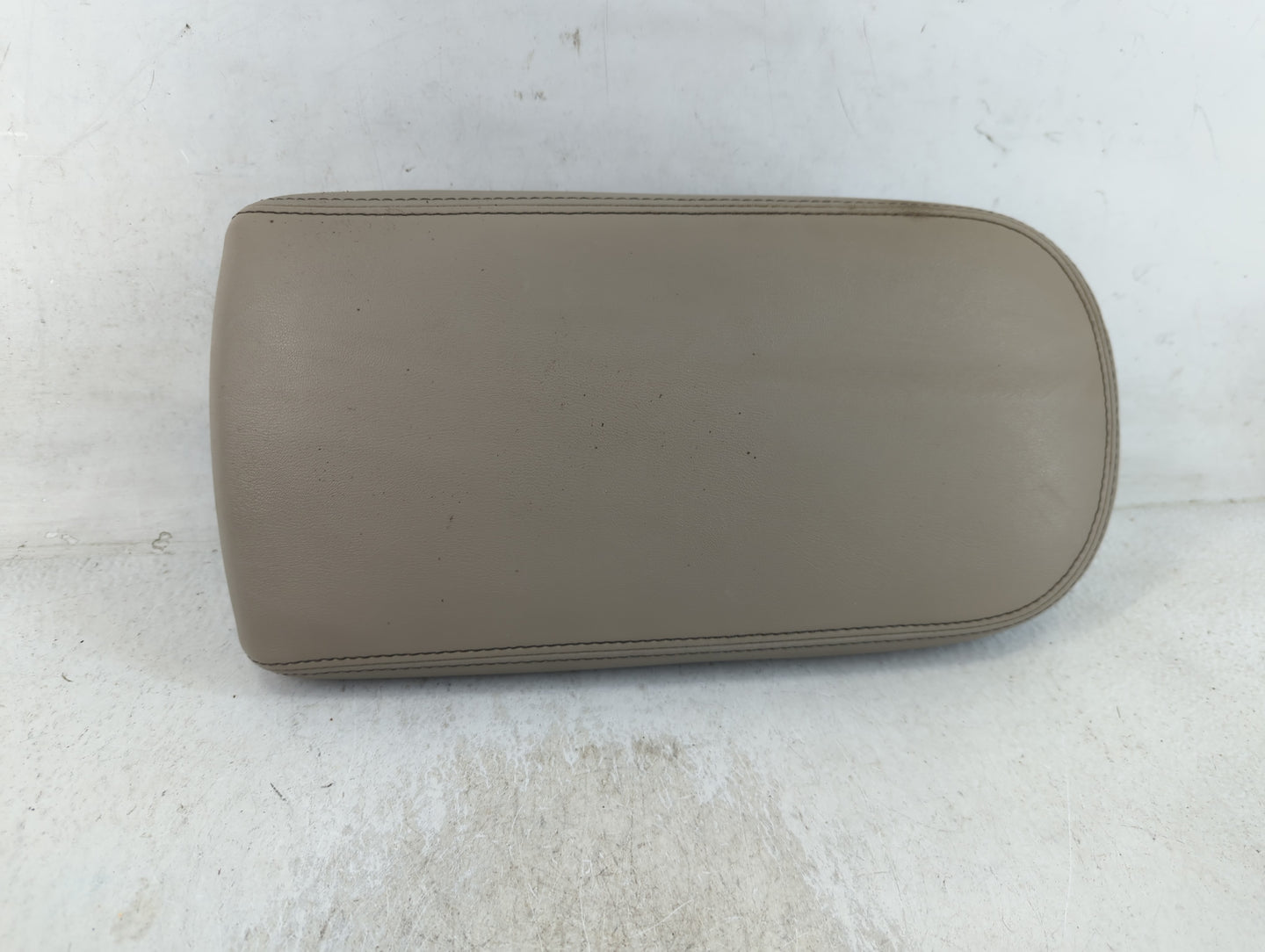 2008 Ford Taurus Center Console Armrest Cover Lid Fits OEM Used Auto Parts - Oemusedautoparts1.com