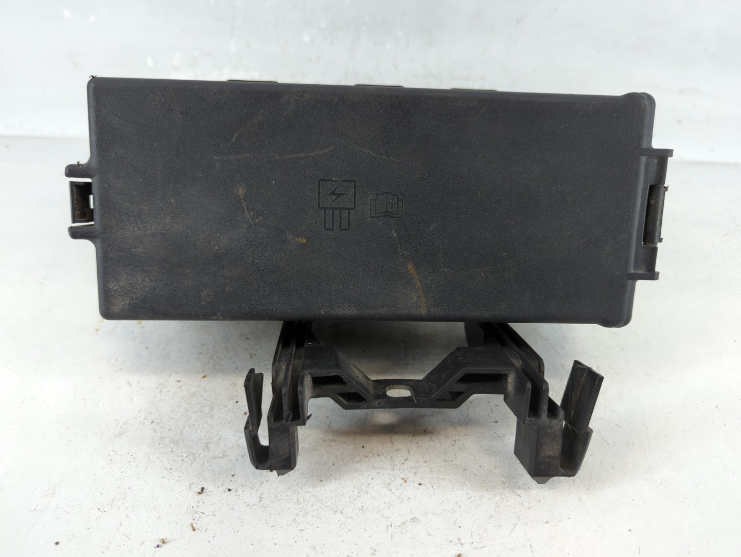 2008-2009 Ford Taurus Fusebox Fuse Box Panel Relay Module P/N:8G1T-14A003-AC Fits Fits 2008 2009 OEM Used Auto Parts - Oemus