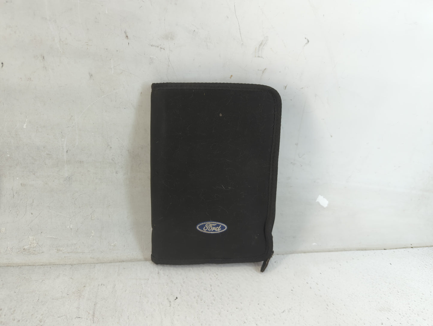 2008 Ford Taurus Owners Manual Book Guide P/N:8G1J-19A321-AA OEM Used Auto Parts - Oemusedautoparts1.com