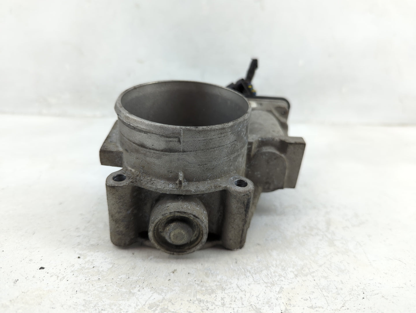 2008-2012 Ford Taurus Throttle Body Fits Fits 2007 2008 2009 2010 2011 2012 2013 2014 OEM Used Auto Parts - Oemusedautoparts