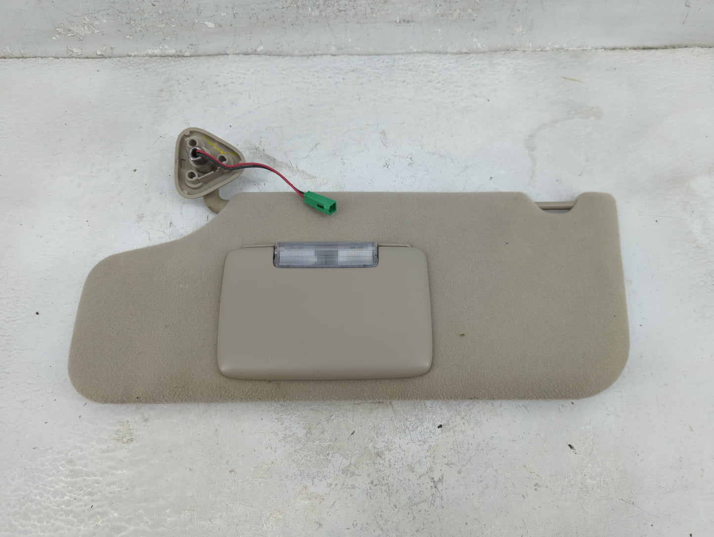 2008-2009 Ford Taurus Sun Visor Shade Replacement Driver Left Mirror Fits Fits 2008 2009 OEM Used Auto Parts - Oemusedautopa