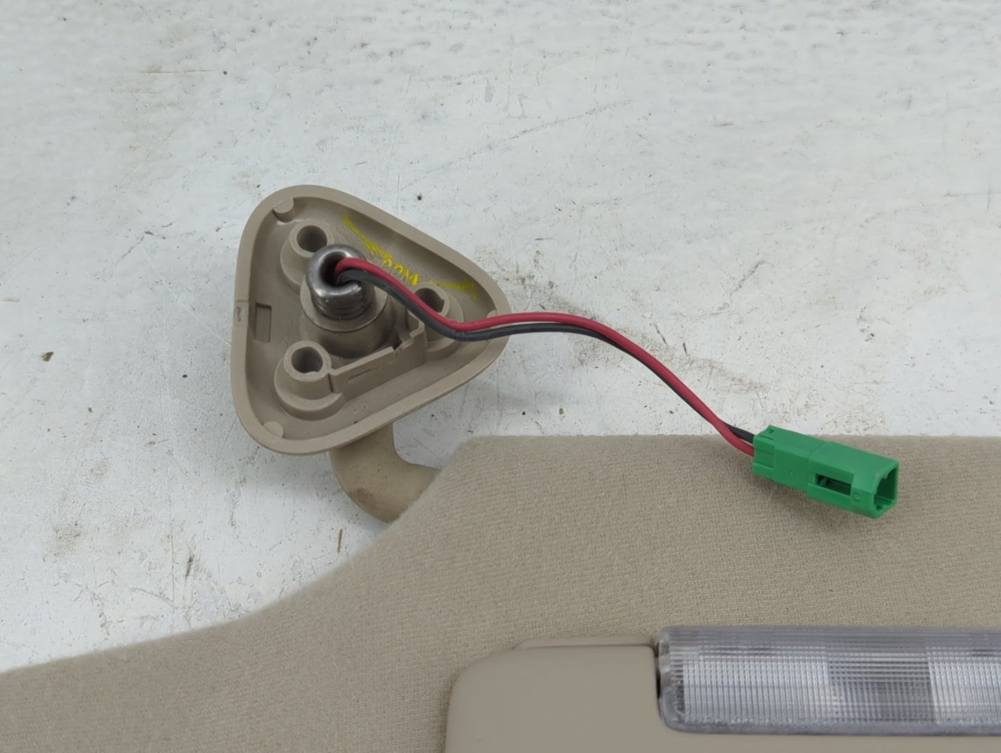 2008-2009 Ford Taurus Sun Visor Shade Replacement Driver Left Mirror Fits Fits 2008 2009 OEM Used Auto Parts - Oemusedautopa